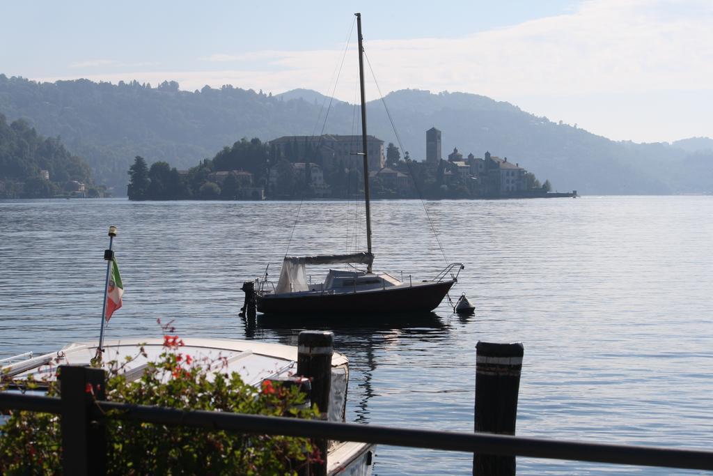 Fattoria Del Pino Bed & Breakfast Orta San Giulio Dış mekan fotoğraf