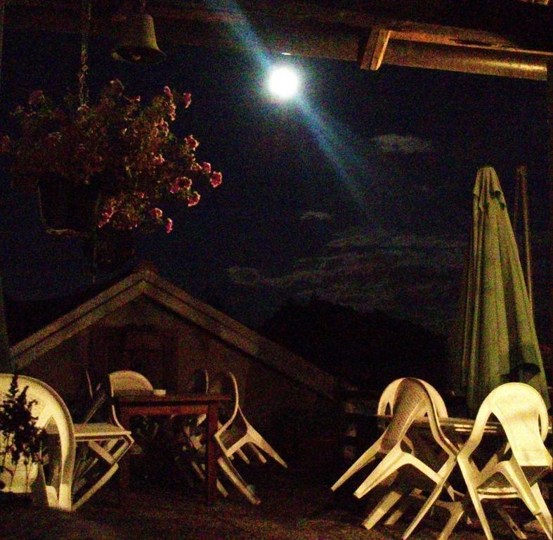 Fattoria Del Pino Bed & Breakfast Orta San Giulio Dış mekan fotoğraf