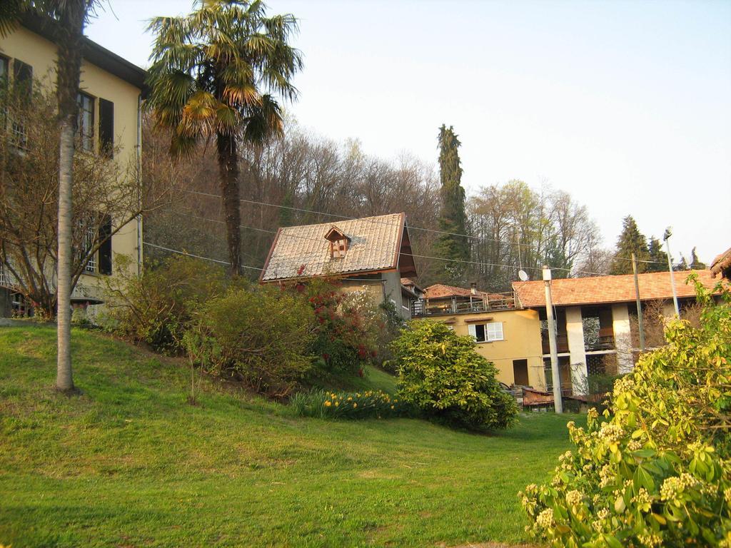 Fattoria Del Pino Bed & Breakfast Orta San Giulio Dış mekan fotoğraf