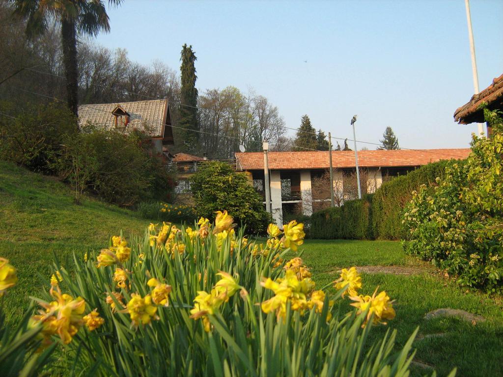 Fattoria Del Pino Bed & Breakfast Orta San Giulio Dış mekan fotoğraf